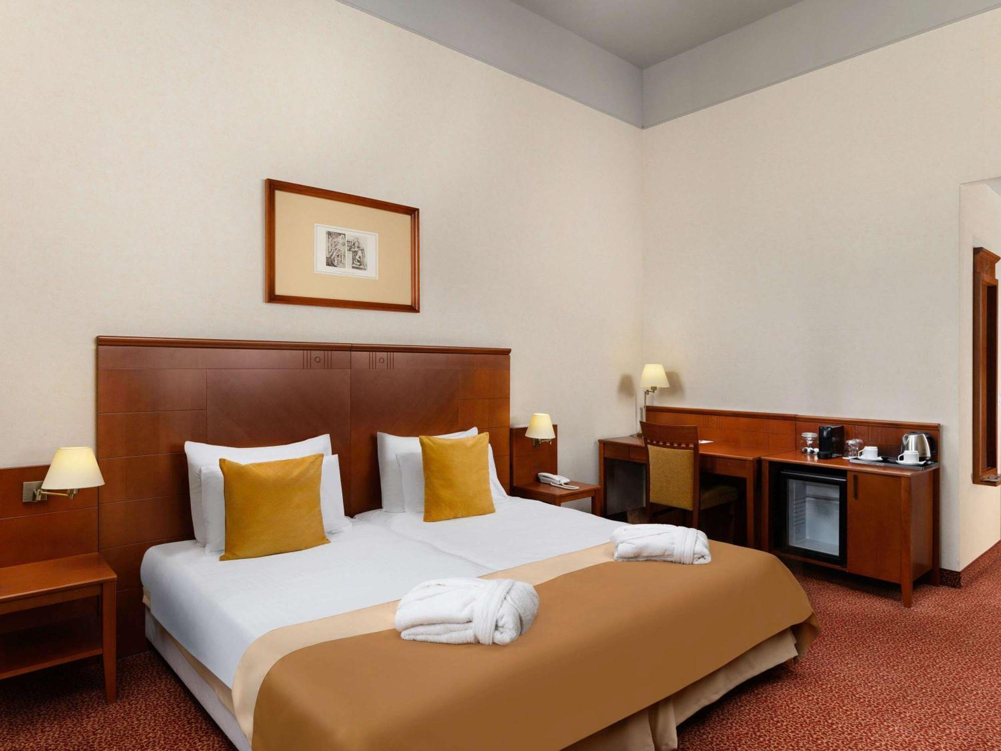 Mercure Szekesfehervar Magyar Kiraly Eksteriør billede